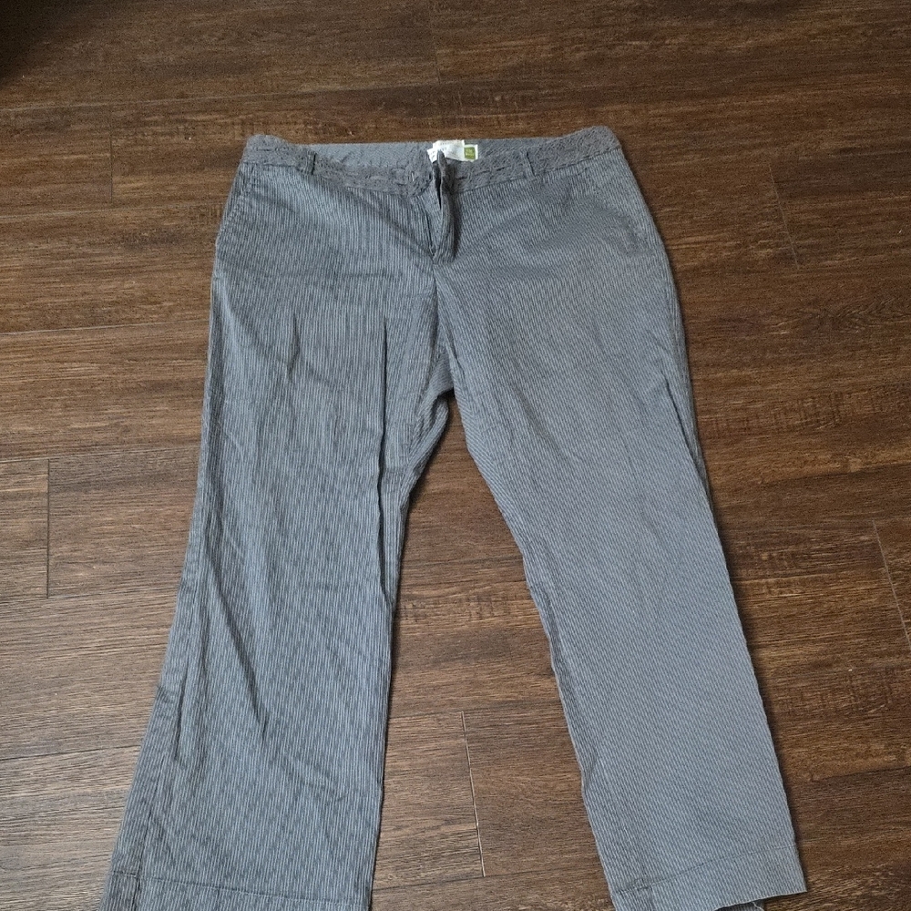Old Navy Men's Textured Gray Chinos